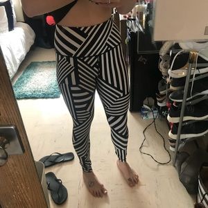 High Waisted Victoria’s Secret Knockout Legging